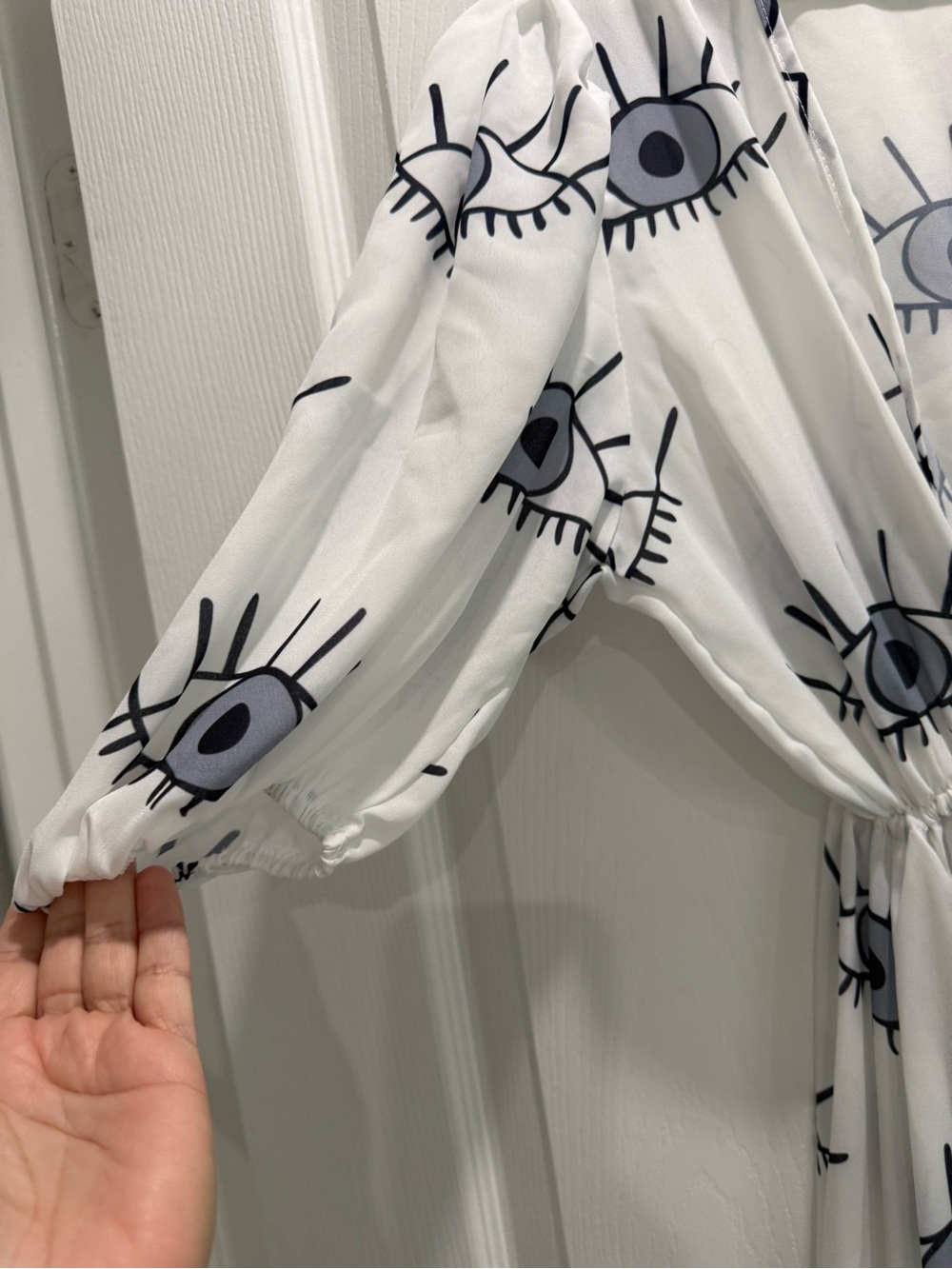 White Eye-Print Maxi Cover-Up Dress size small - Picture 5 of 6